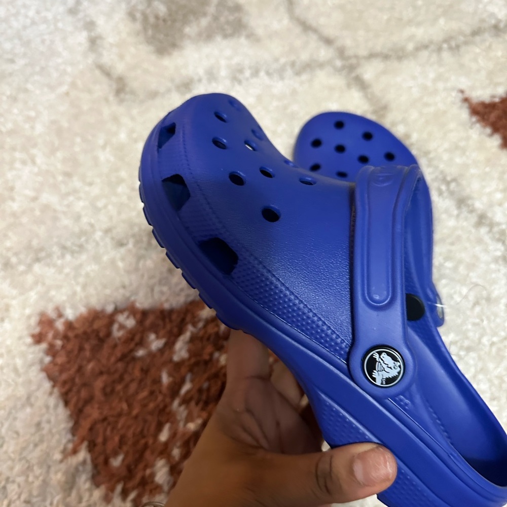 Crocs - Picture 2 of 4